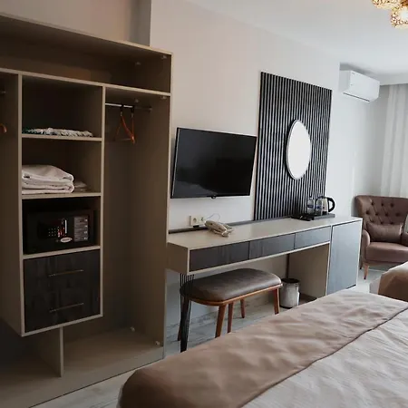 Sar-per Hotel *