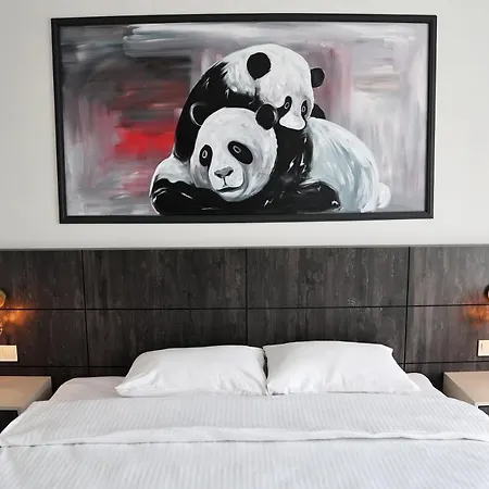 Sar-per Hotel