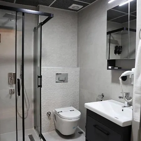 Sar-per Hotel *
