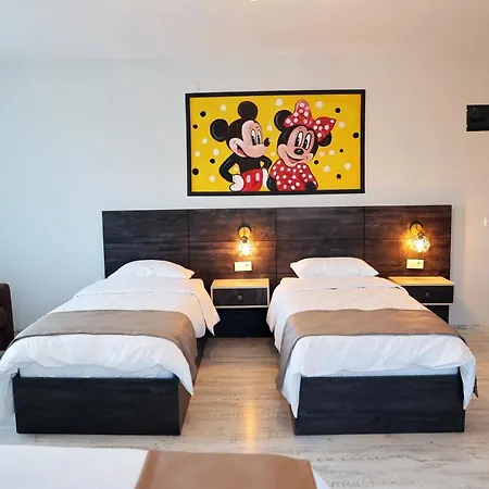 Sar-per Hotel